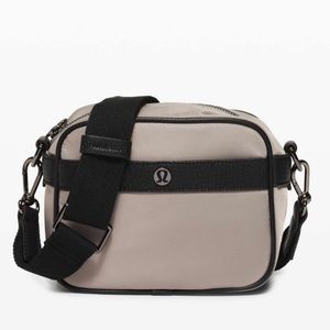 Lululemon Now and Always Crossbody *Mini 3L
